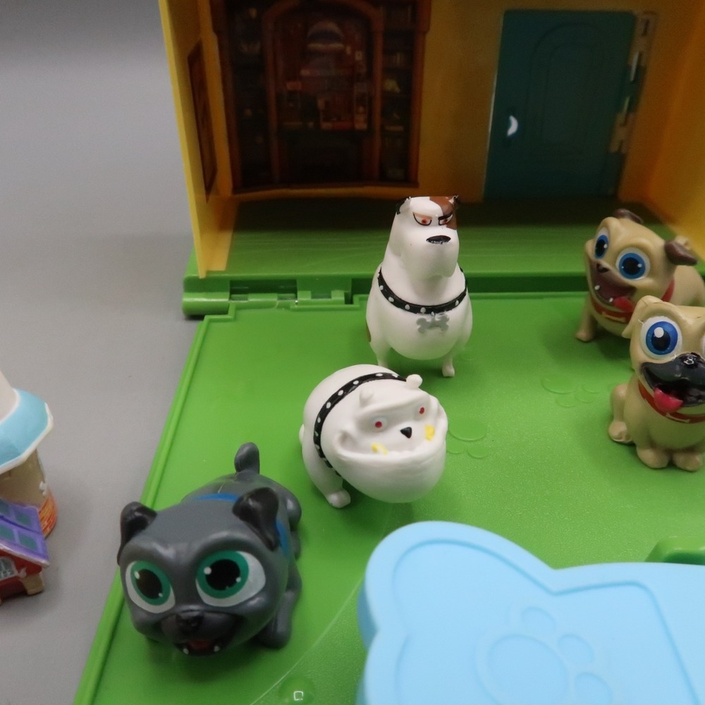 Disney Junior Puppy Dog Pals Stow N' Go Playset with Figures Yellow House 8" Lot - Picture 8 of 9